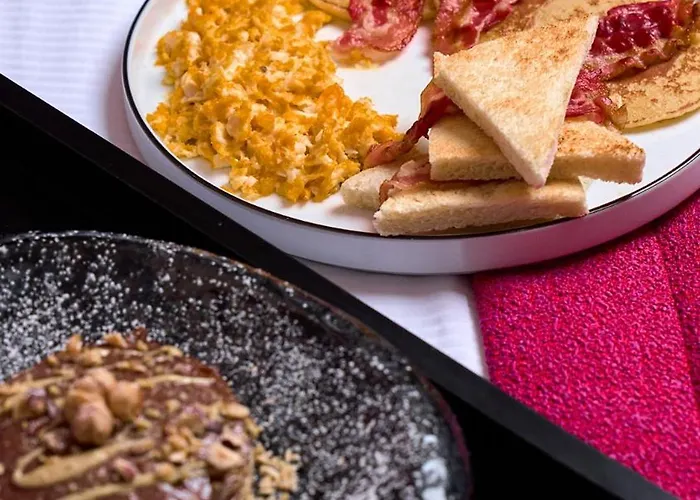 Oro Private Hotel 4*